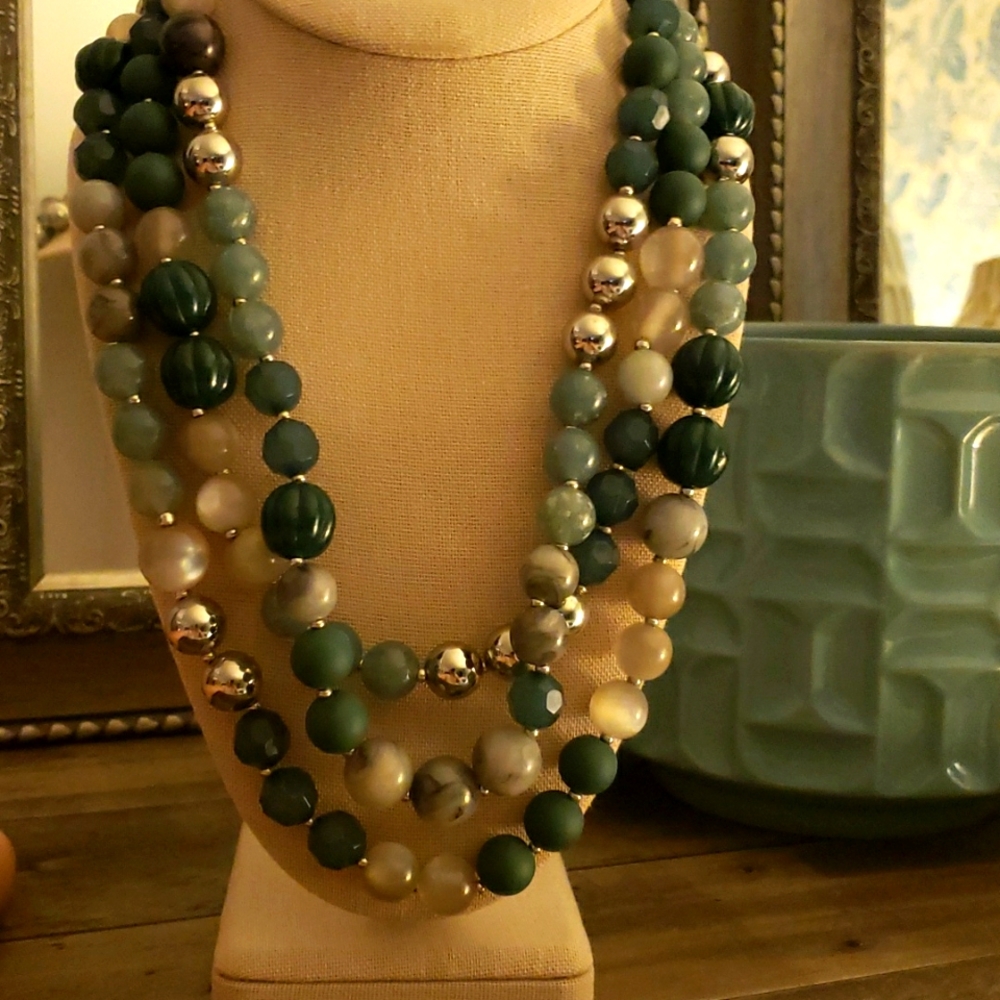 Lane Bryant necklace 18" with 4.5" extender
